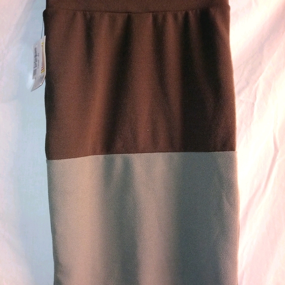 LuLaRoe Cassie skirt - Picture 1 of 2